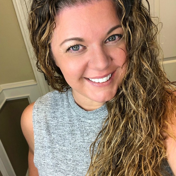 Meet your Posher, Becky - Picture 1 of 1